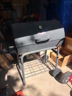 barrel-style charcoal gril