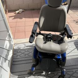 WHEELCHAIR QUANTUM 600