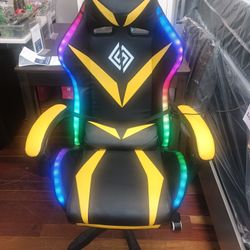 High-Back Hoffree Gaming Chair with Bluetooth Speaker and RGB LED Lights