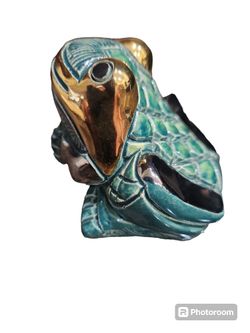 Rinconada Design Green , Gold and Platinum Frog