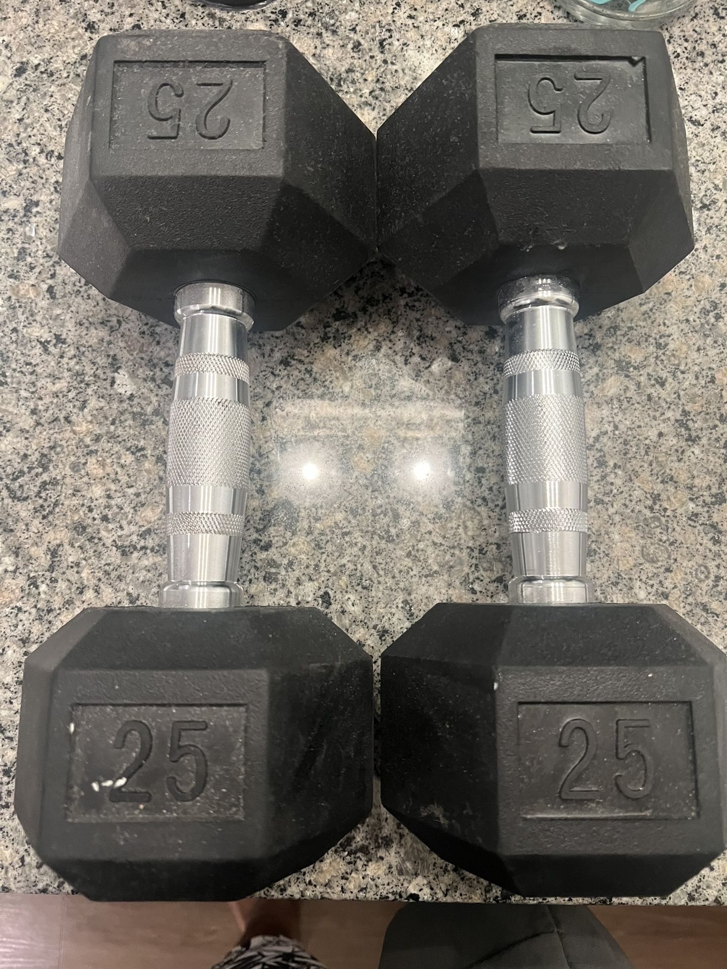 (2) 25lb Hexagon Dumbbells 