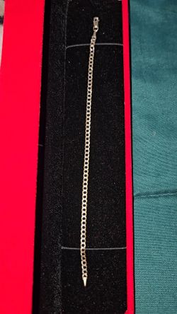 Cuban 10k bracelett size 7 real gold