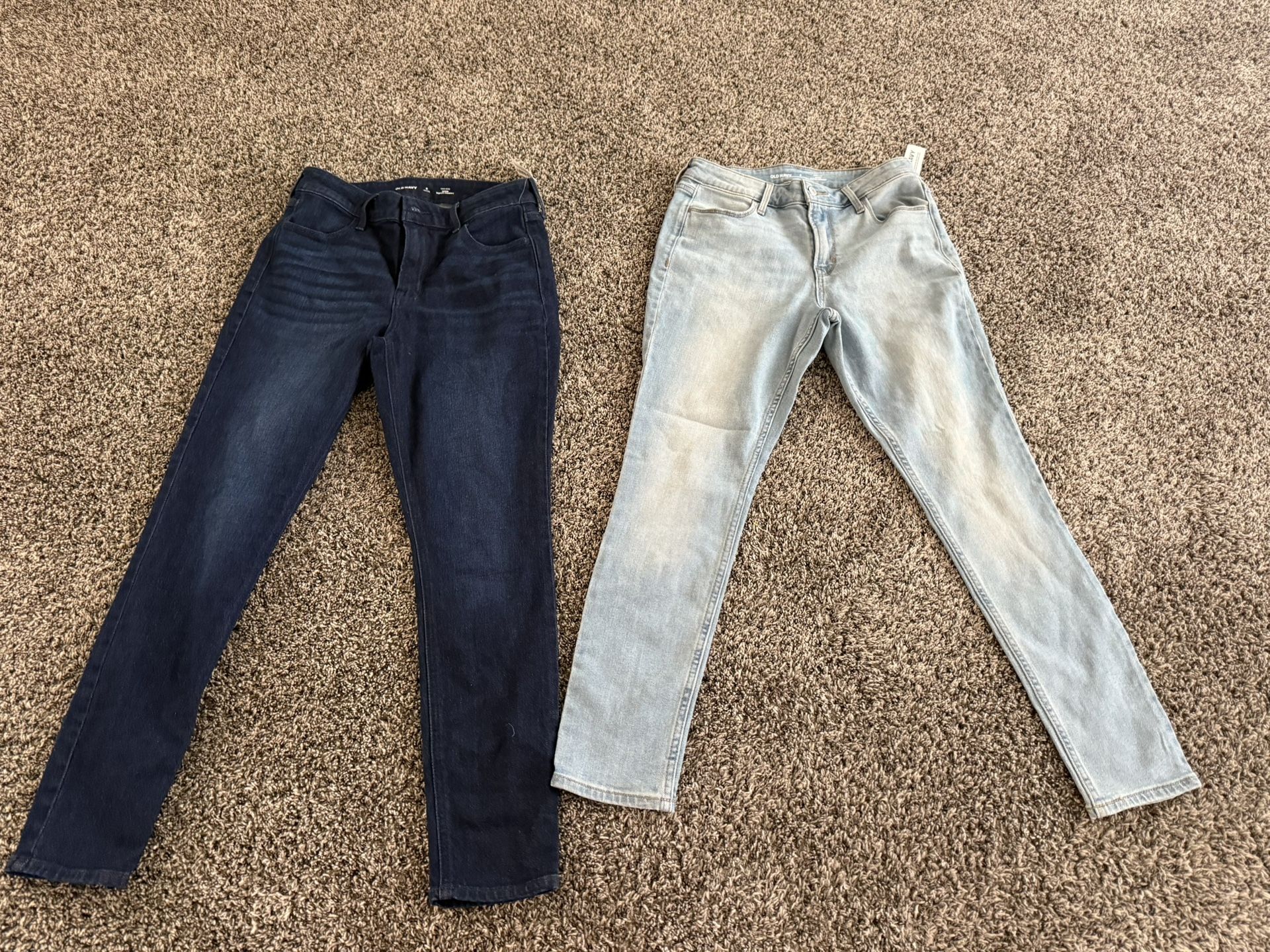 Brand New Old Navy Skinny Jeans, Size 6 Petite