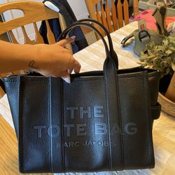 Marc Jacobs The Tote Bag 