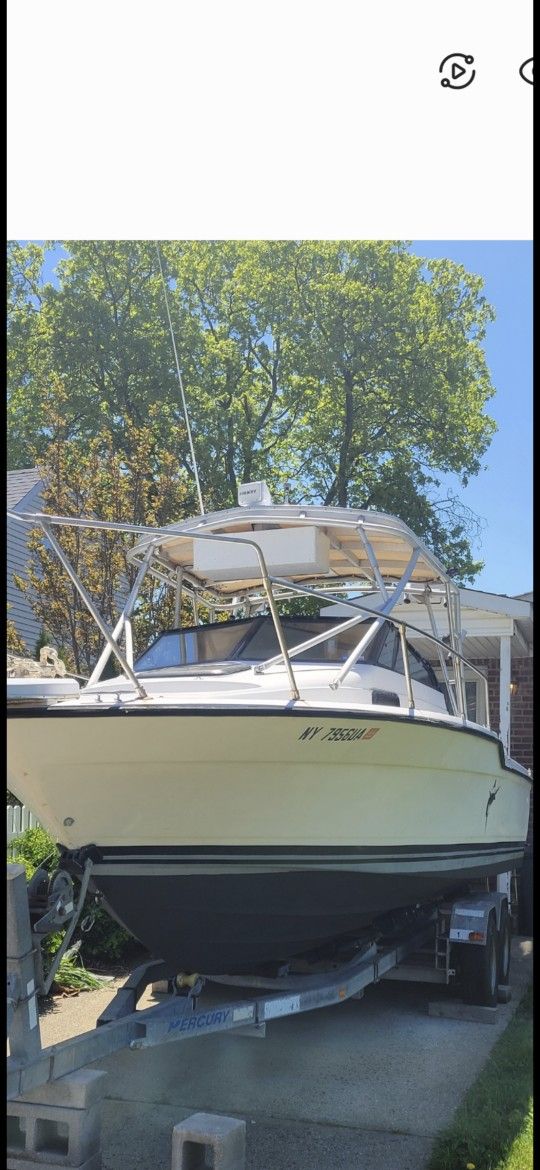 23 FT BOAT 2006 YAMAHA F150