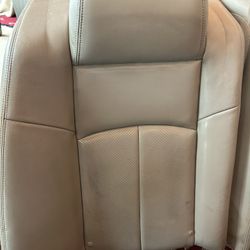 Infiniti G37S Rear Seats