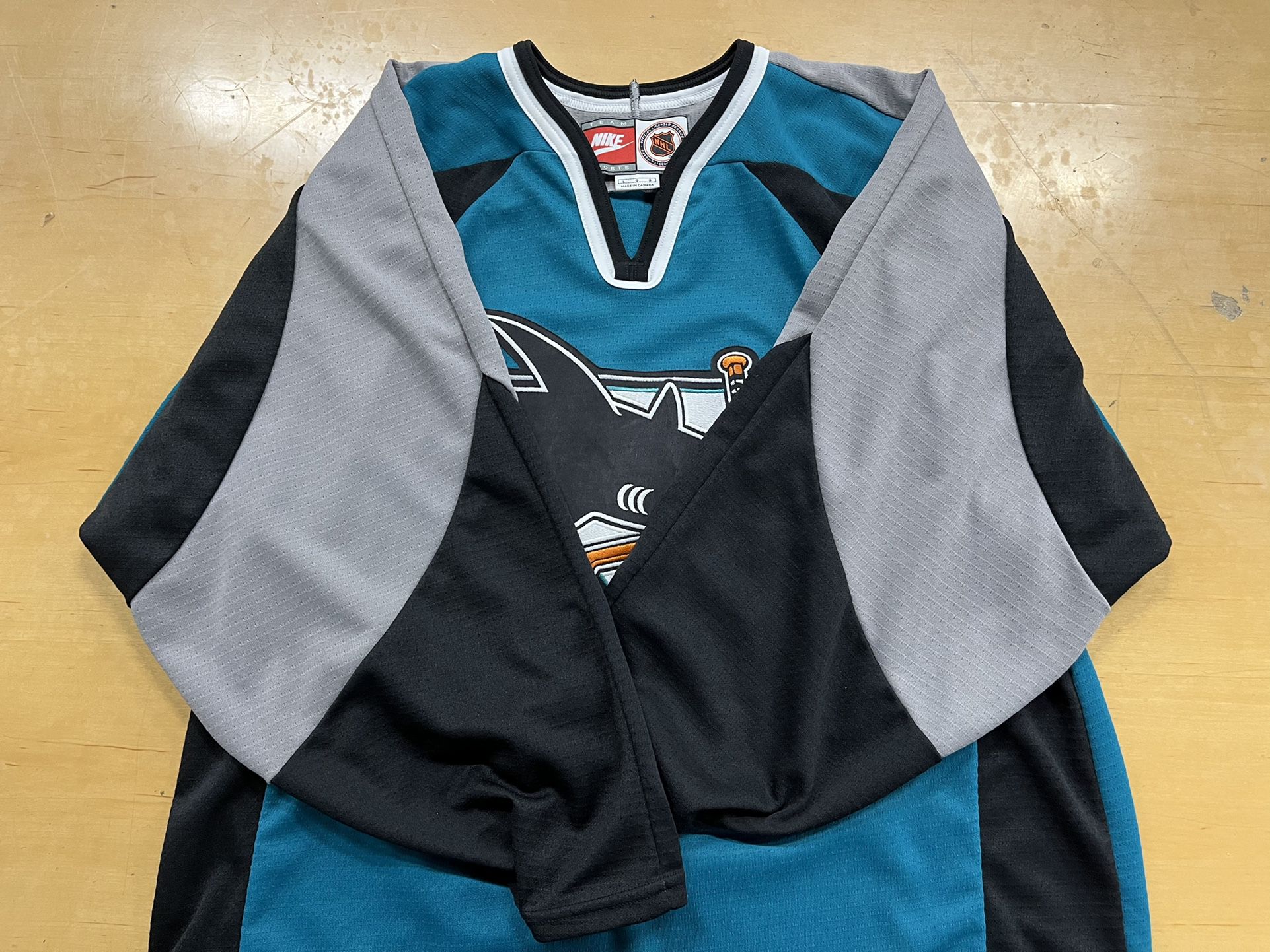 San Jose Sharks 25th Anniversary Reebok Heritage Jersey Size Large for Sale  in San Jose, CA - OfferUp