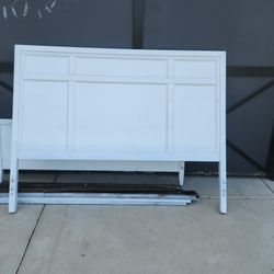  Free King Bed Frame