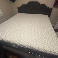 King Mattress And Bed Frame 