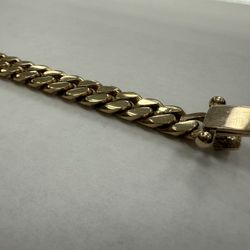 CUBAN LINK BRACELET 