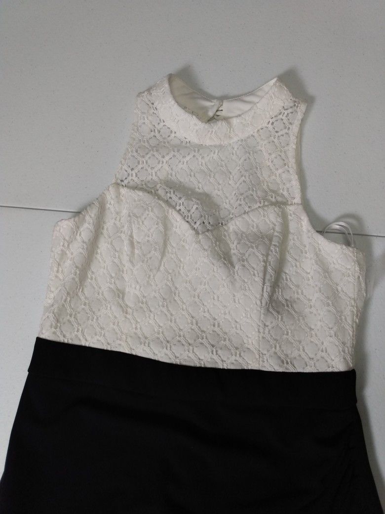 Premier Amour Women Midi Dress Sz 12 sweetheart pencil new with tags ivory black Sleeveless
New never used with no visible stains or defects
I love