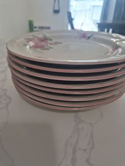 Set of plates and mugs