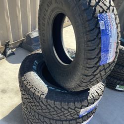 BRAND NEW SET OF ALL TERRAIN TIRES 285/75r16 285/75/16