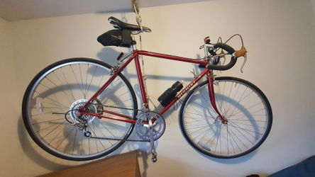 Vintage 80's racing bike