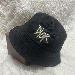 Nuevos Gorros