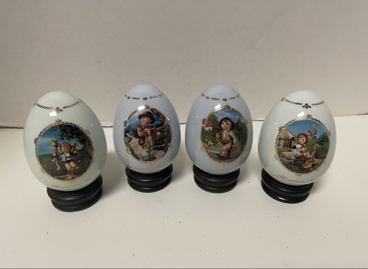 Vintage Danbury Mint Collection Hummel Eggs