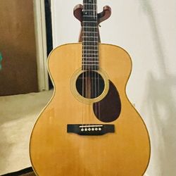 Martin Acoustic Guitar OM28