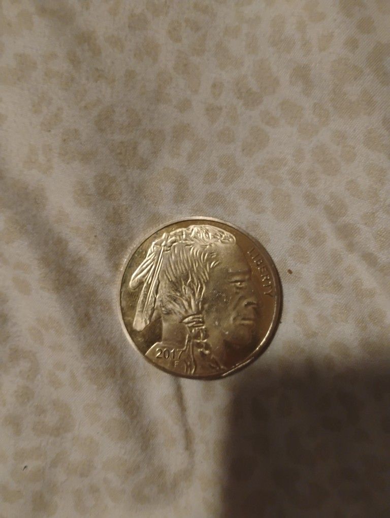 Very Rare 1 Oz Buffalo Gold Coin Very Valuable To Collecters . It Does Have A Error Believe Makes It Worth Alot More See These Online For 4800 And Up