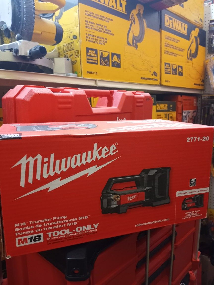 MILWAUKEE M18 TRANSFER PUMP (TOOL ONLY)