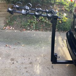 The Thule Camber 4 bike Hitch Rack, great condition. 
