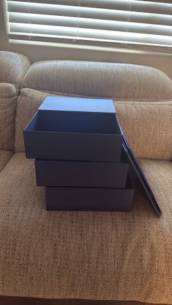 Blue Manget Giftboxes