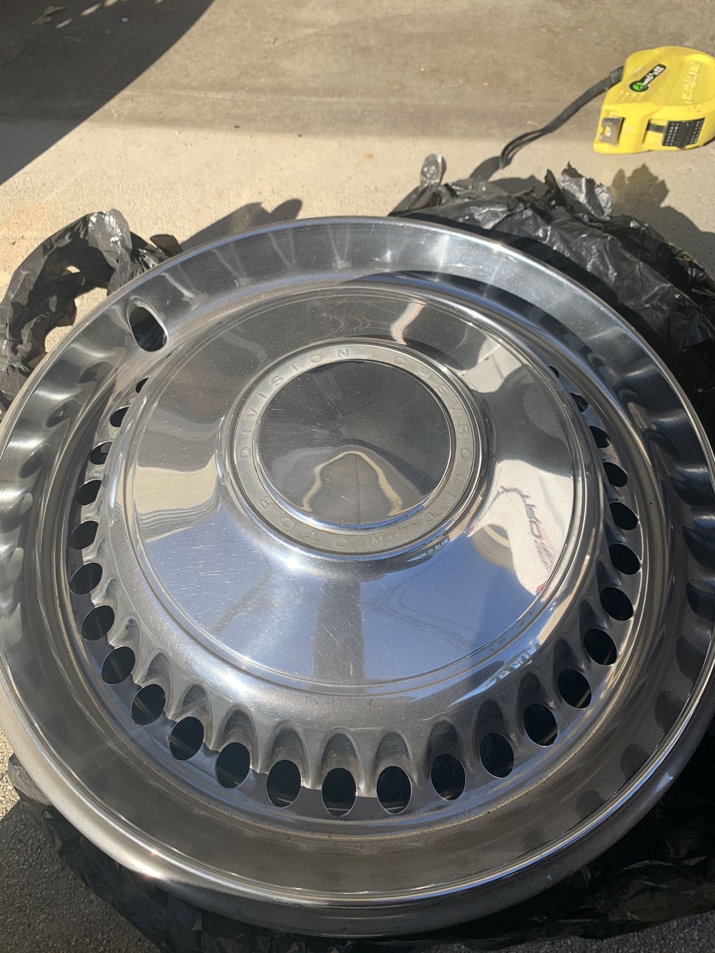 Set of four 14” s Chevy hubcaps