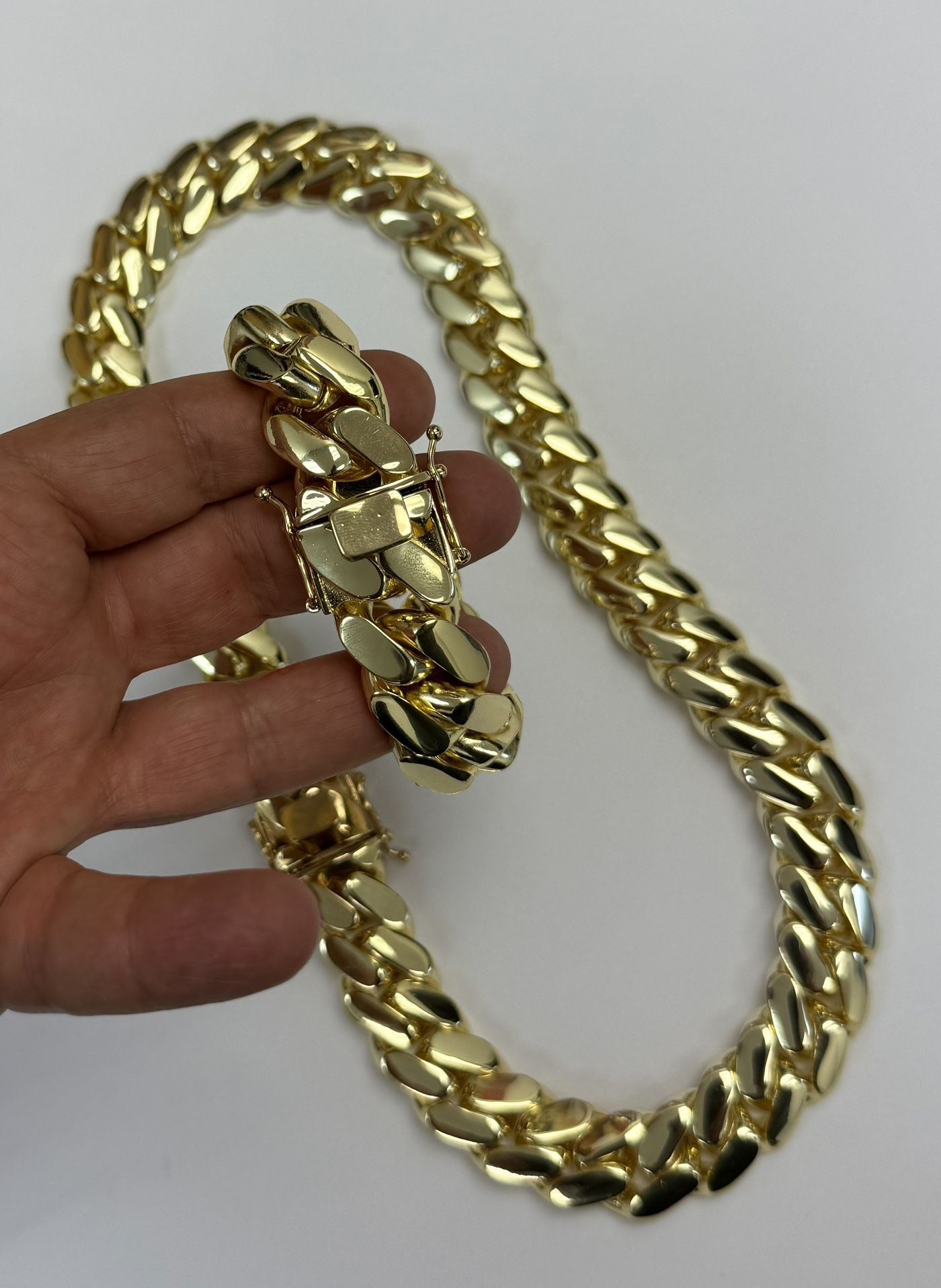 Heavy and Polished Premium Rose Gold plated Miami Cuban Links necklace🔥🔥