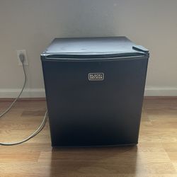 Mini fridge