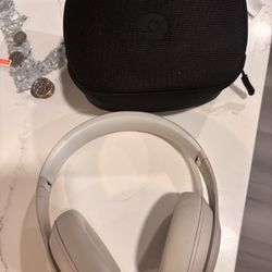 BRAND NEW Beats Studio Pro Wireless Headphones 