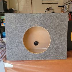 Speaker Box