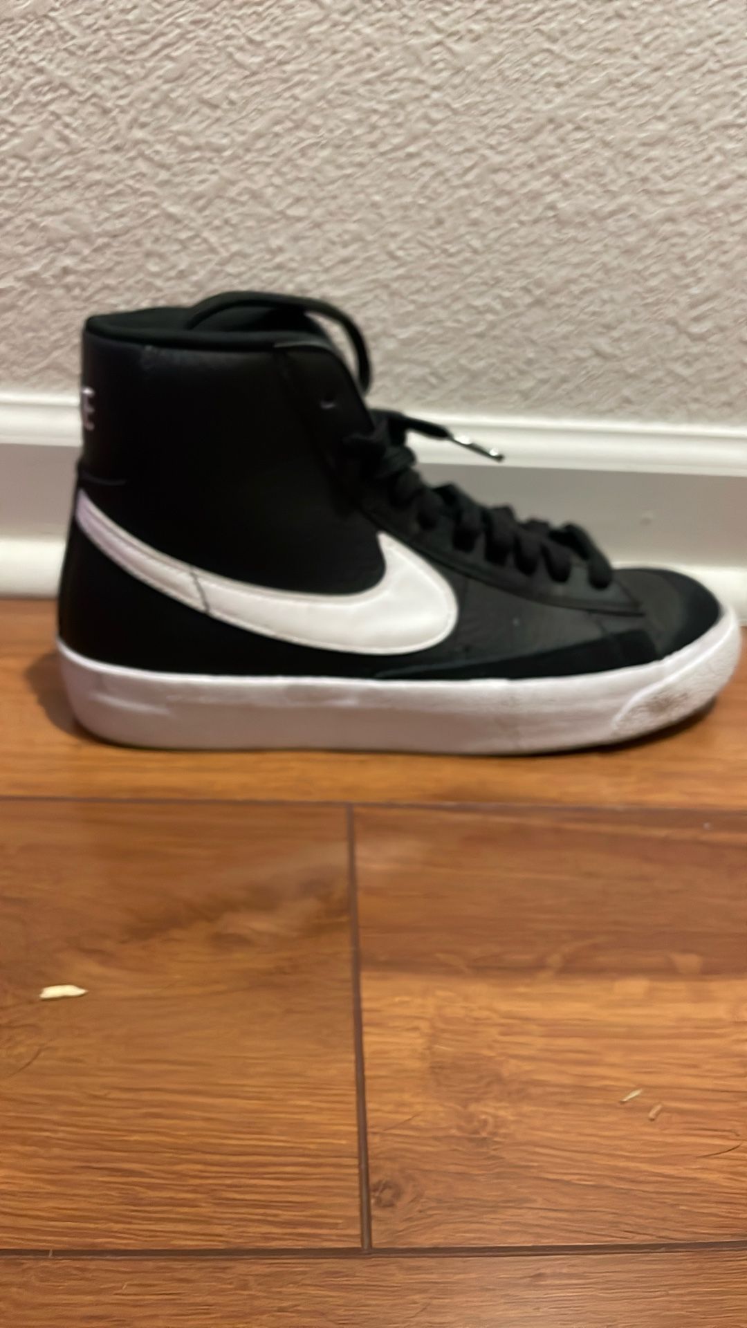 Nike high top Black