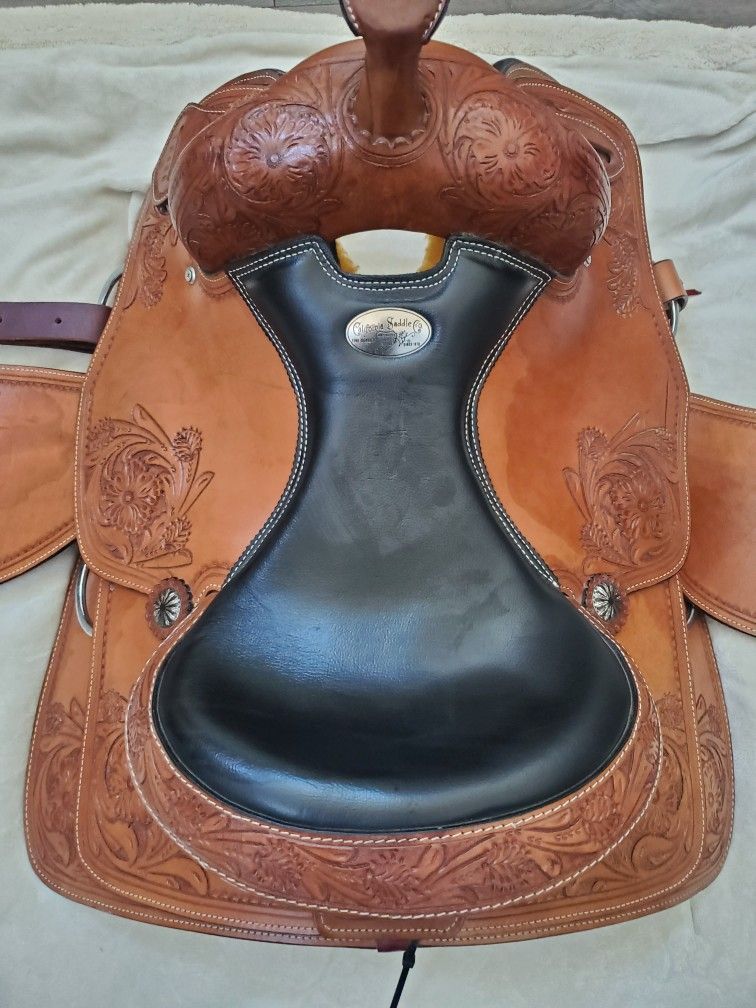 Horse Saddle Size 17