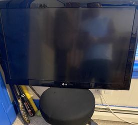 LG 37LD452B 37” TV and signage