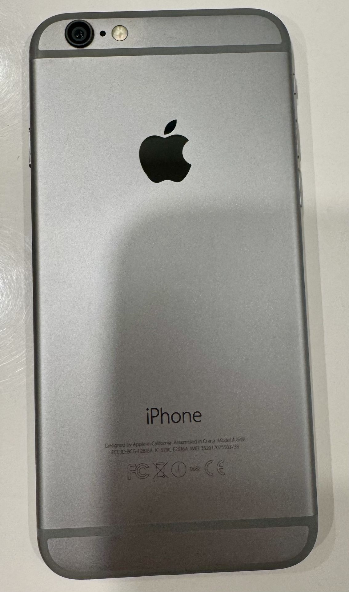 iPhone 6 - 64GB