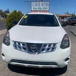 2015 Nissan Rogue  . Clean Title  . Excellent Condition  . We Finance 