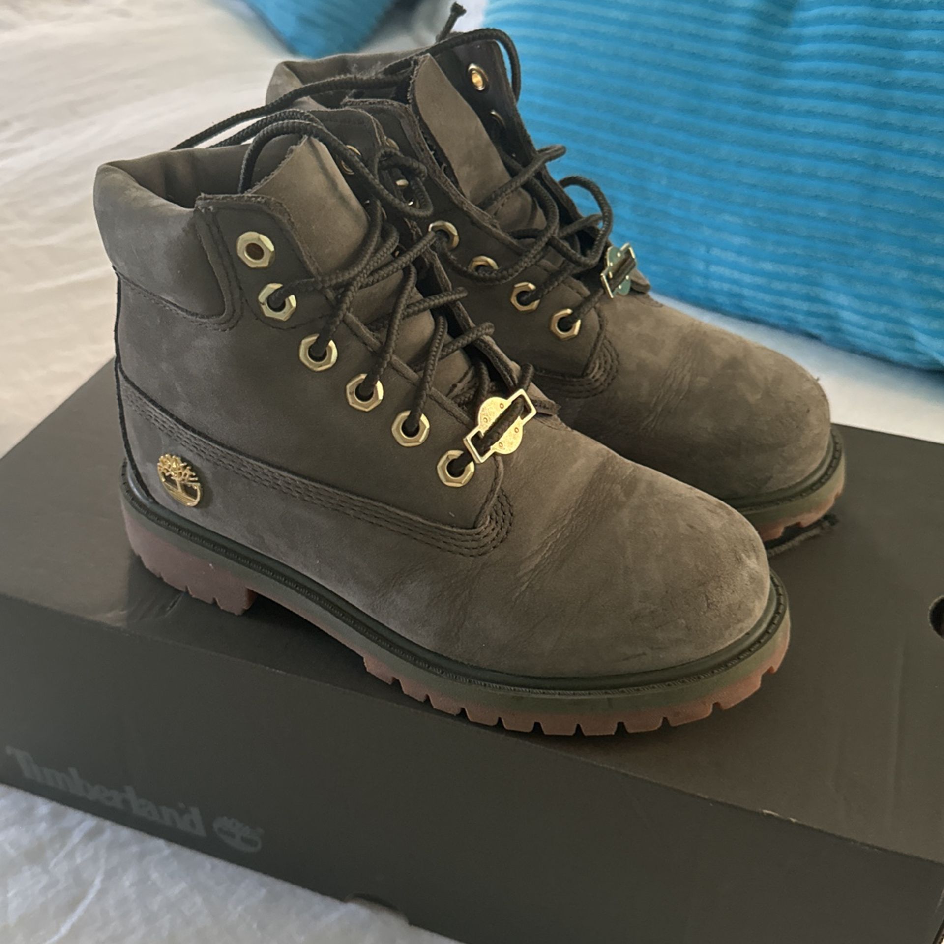 Kids Timberland Size 13.5. Worn A Few Times