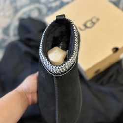 1.1 quality back uggs