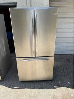 He profile French door refrigerator stainless steel