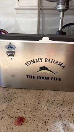 Tommy Bahama ice chest