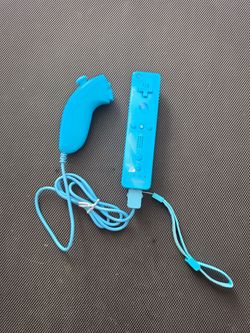 2 and 1 Motionplus controller & Numchuck For Nintendo Wii  Video Game