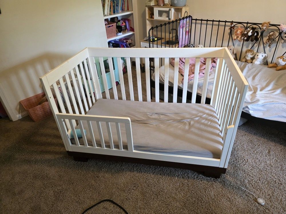Babyletto Modo 3-in-1 Crib w/ Toddler Rail + Mattress