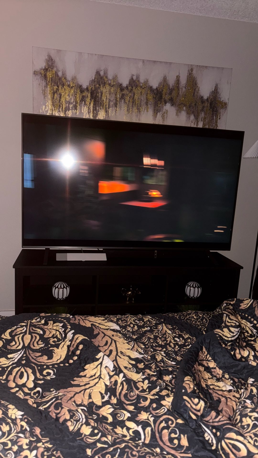 70in Tv LG With Stand