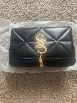 Black and gold purse