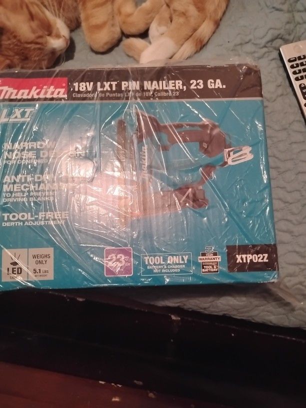 Makita 18v LXT Pin Nailer, 23 GA