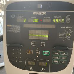 Precor 833 Elliptical