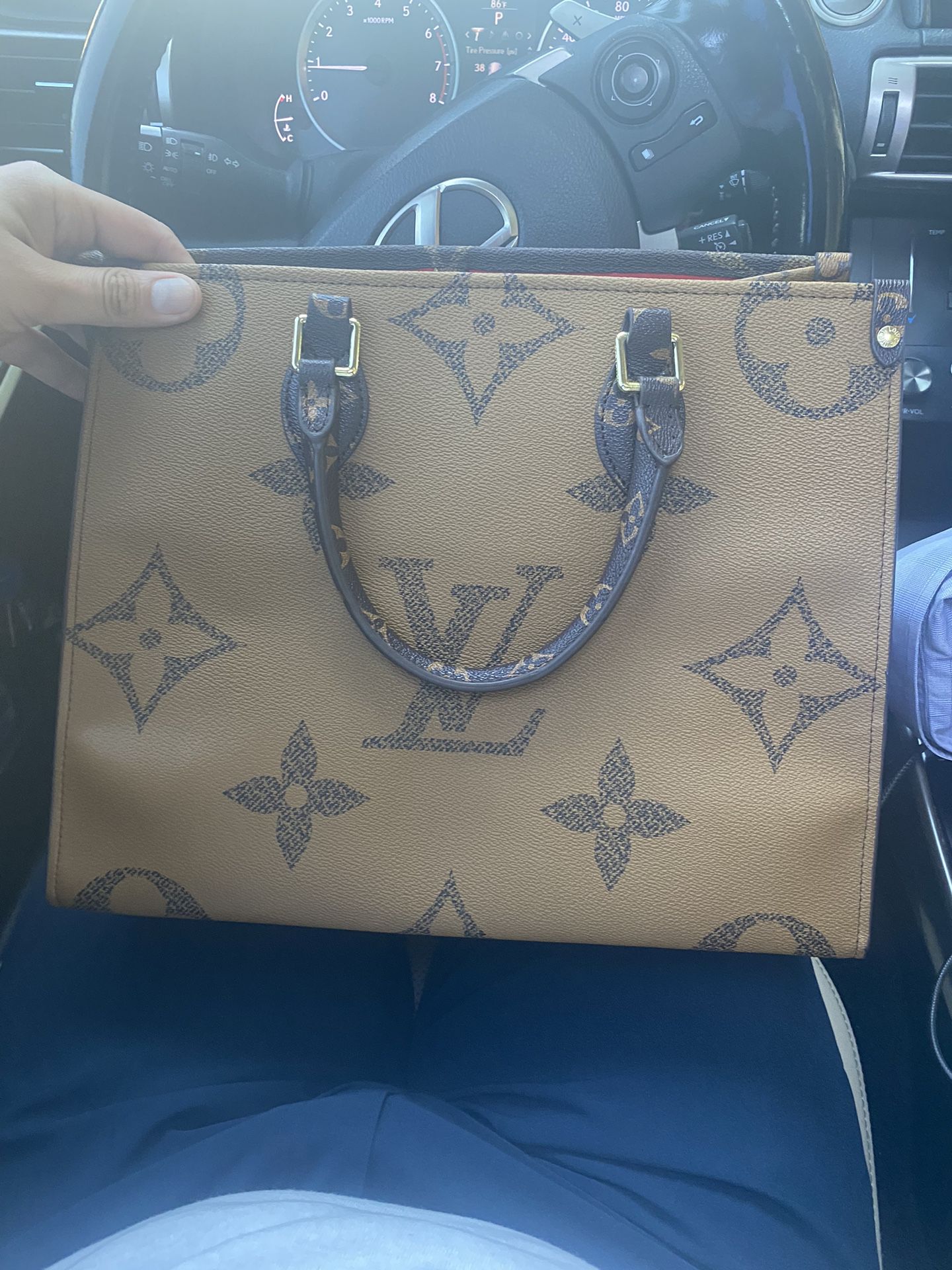 Louis Vuitton Bags for Sale in Cty Of Cmmrce, CA - OfferUp
