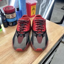 Yeezy foam runners