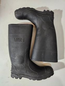 Shoes Genfoot Boots Size 8, Black, Steel Toe, Slip Resistant for Snow Rain Construction