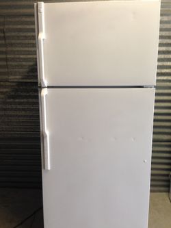 Top and bottom fridge