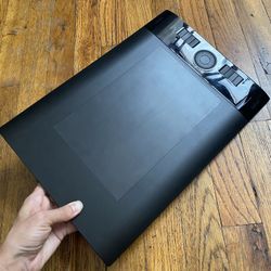Wacom Intuos 4 Tablet With a Pen